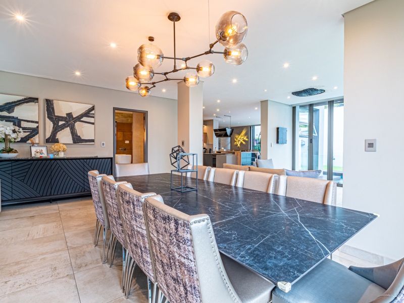 Architectural Excellence | Bespoke Living in the heart of Luxurious Sandown - Photo 4