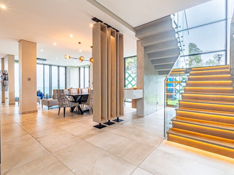 Architectural Excellence | Bespoke Living in the heart of Luxurious Sandown - Photo 6