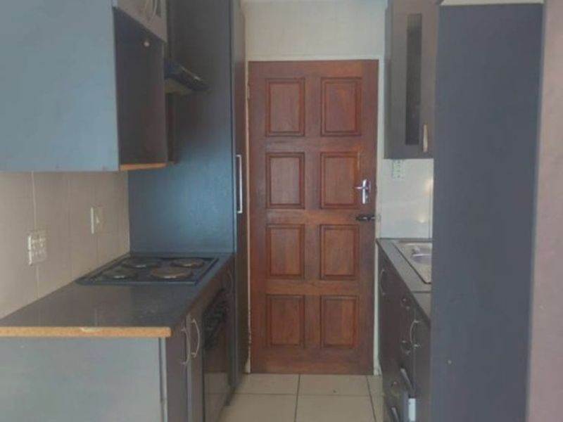 2 bedroom House To Rent in Mahube Valley Ext 24, Pretoria - Photo 3