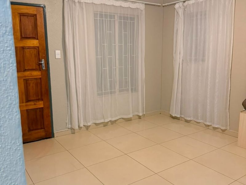 3 bedroom House To Rent in Mahube Valley, Pretoria - Photo 5