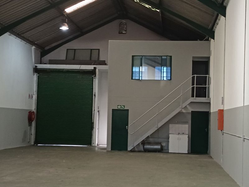 Warehouse To Rent in Durban North, KwaZulu Natal - Photo 8