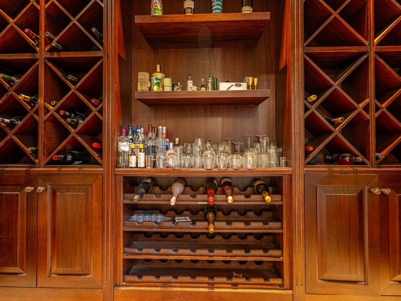 A Home That Entertains Beautifully. A Sanctuary That Feels Effortlessly Yours - Photo 6