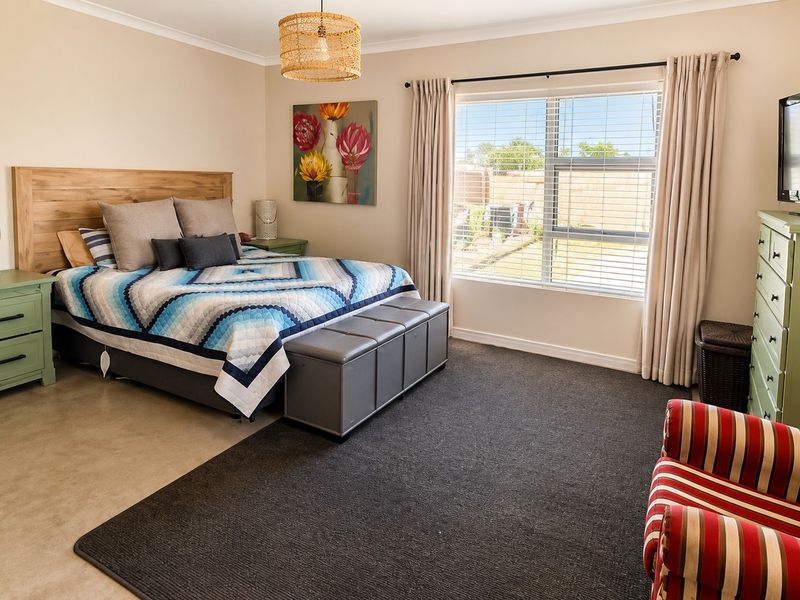 Country Living with Endless Potential - Two Homes on 1.2 Hectares - in Benoni AH, Benoni - Photo 9