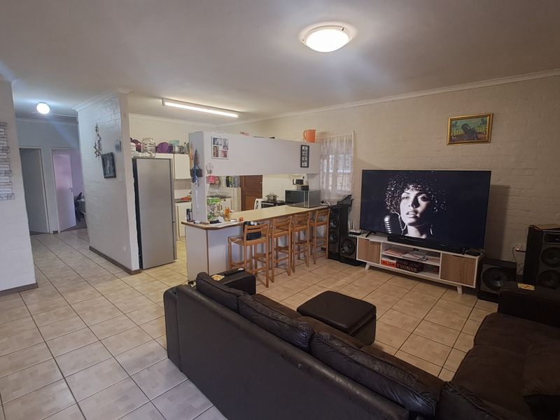 3 Bedroom House for Sale in Dalsig, Malmesbury - Photo 3
