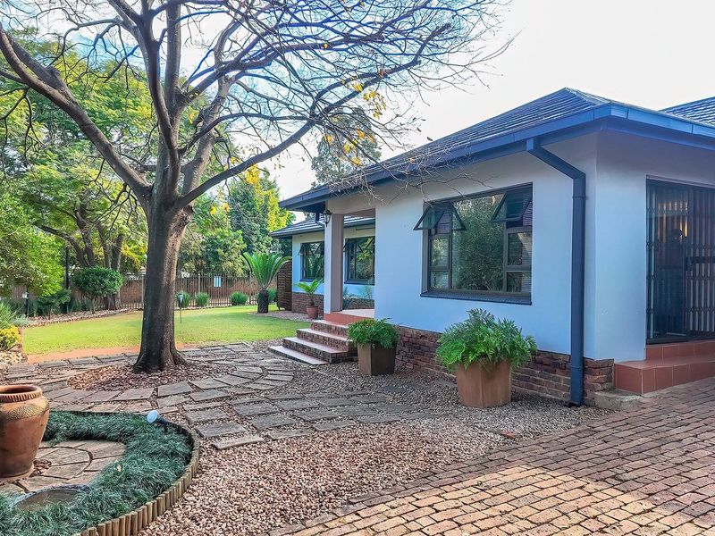 Exceptional House with Exceptional Location - Photo 1