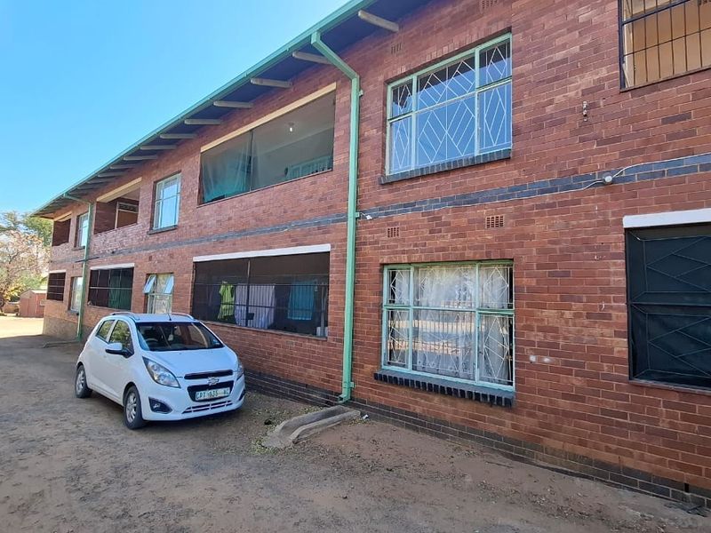 Commercial Property Listing - 16 Income-Generating Flats Hartswater, Northern Cape - Photo 3