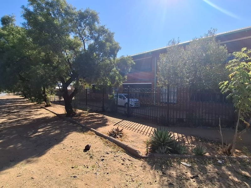 Commercial Property Listing - 16 Income-Generating Flats Hartswater, Northern Cape - Photo 8