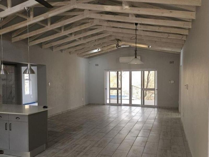 Spacious Living: 3-Bed, 2-Bath, Luxury Home in Bushveld.For Sale! - Photo 7