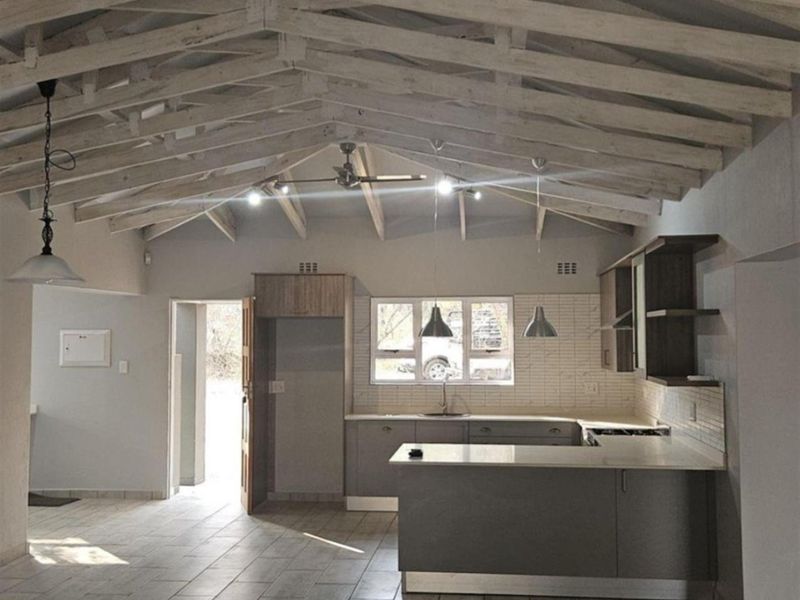 Spacious Living: 3-Bed, 2-Bath, Luxury Home in Bushveld.For Sale! - Photo 3