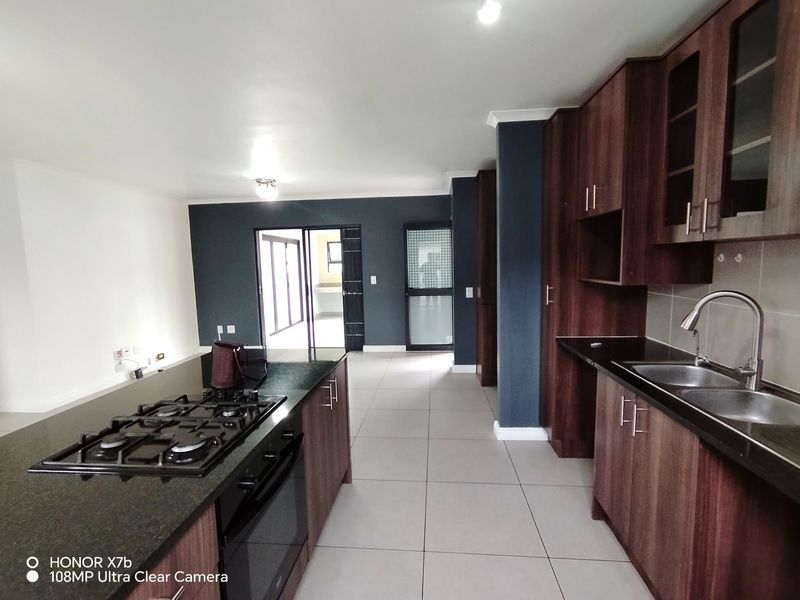 House To Rent in Parklands, Blouberg - Photo 10