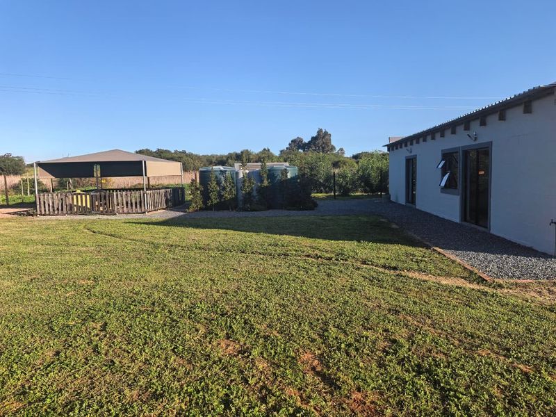 Neat and Luxurious Smallholding in Kalbaskraal with Income Potential - Photo 6