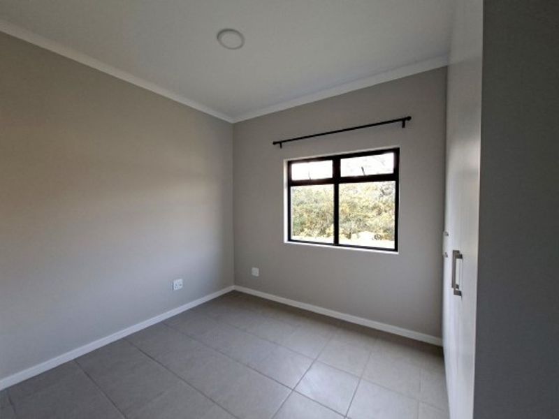 Modern Ensuite ApartmentTo Rent in Waterfall, Hillcrest, KwaZulu Natal - Photo 9