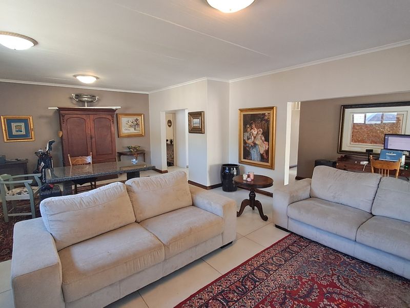 3 Bedroom House For Sale in Dalsig, Malmesbury - Photo 9