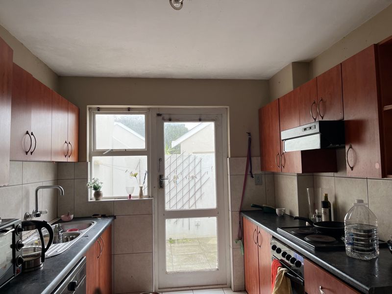 2 Bedroom Townhouse For Sale On Woodbridge Island - Photo 2