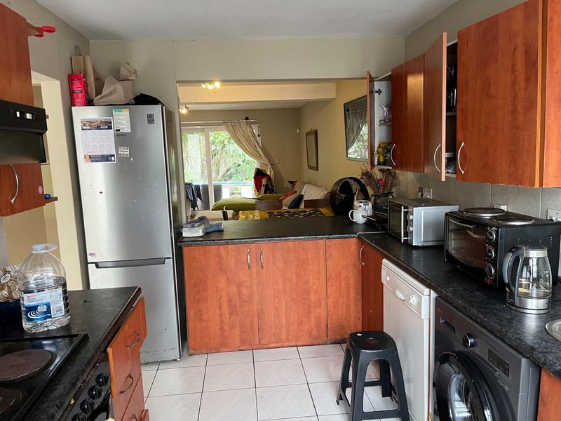 2 Bedroom Townhouse For Sale On Woodbridge Island - Photo 3