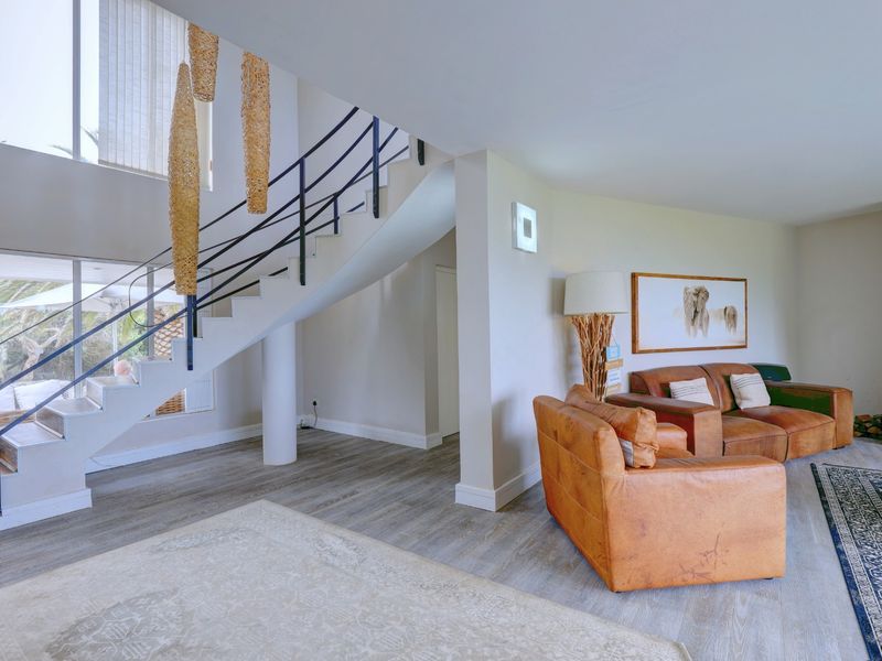 Coastal retreat with exceptional family space in idyllic surrounds - Photo 7