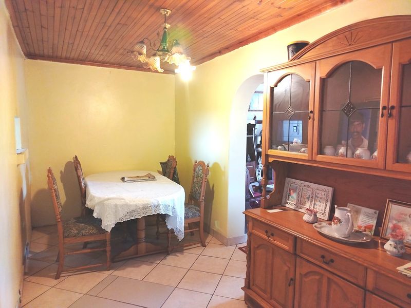 4 Bedroom Extended Corner Simplex with an Outbuilding for Sale in Stanmore Phoenix - Photo 6