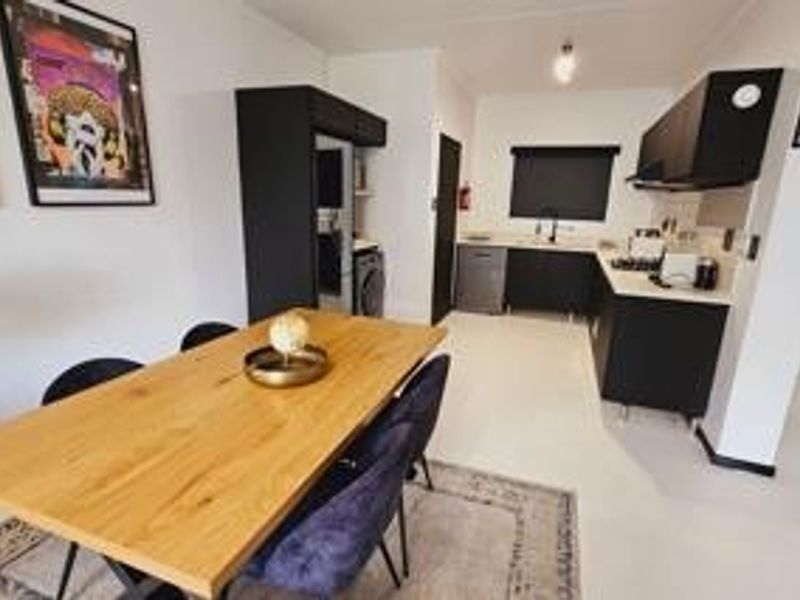 Complex To Rent in Fourways, Sandton - Photo 3