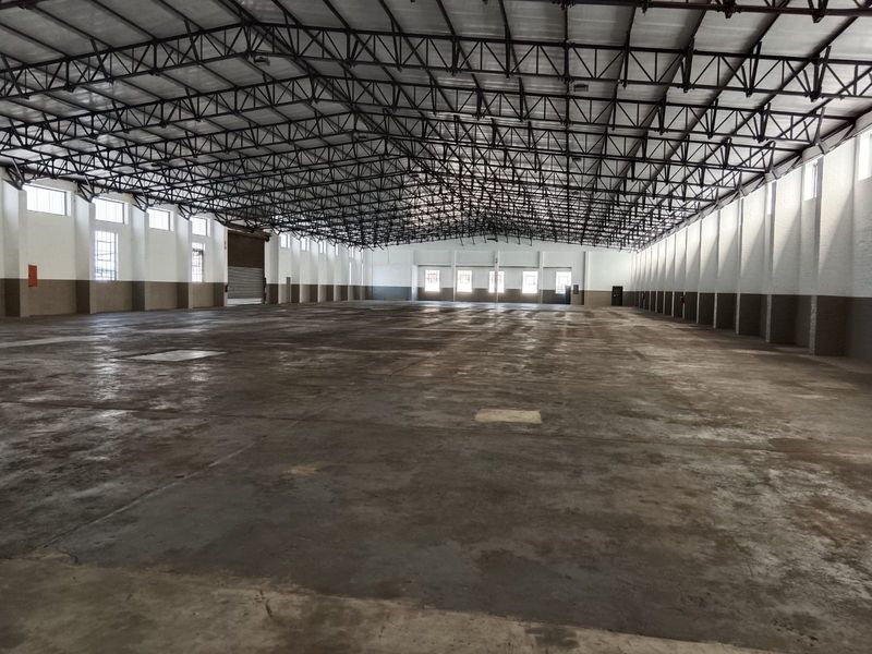 Prime Industrial Warehouse To Let - Secure Business Park Benoni South - Photo 2