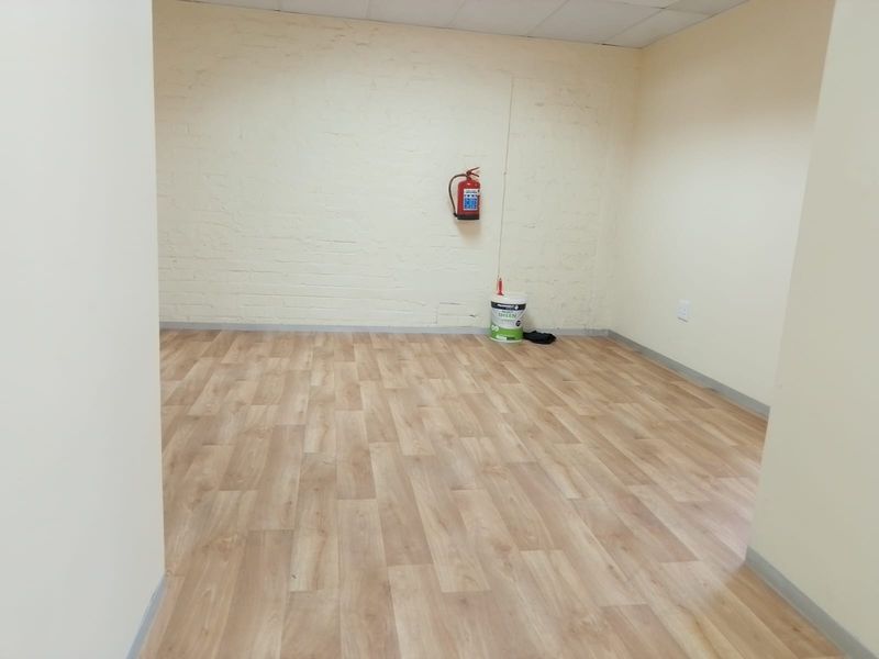 Prime Industrial Warehouse To Let - Secure Business Park Benoni South - Photo 6