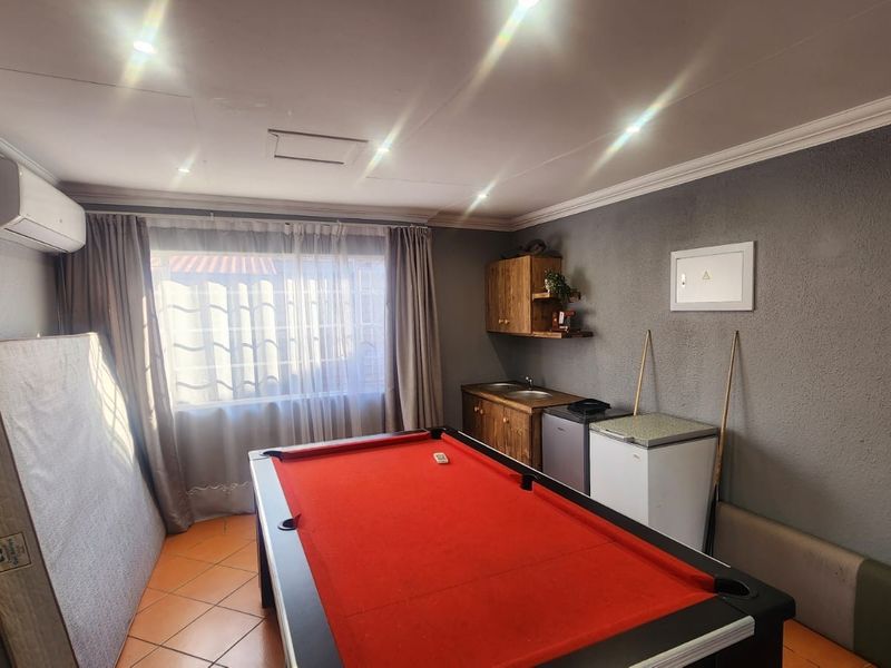 5 Bedroom House To Rent in Brenthurst, Brakpan - Photo 7