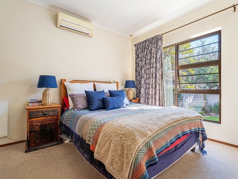 Charming Single-Storey 3 Bedroom Townhouse For Sale in Douglasdale - Photo 10