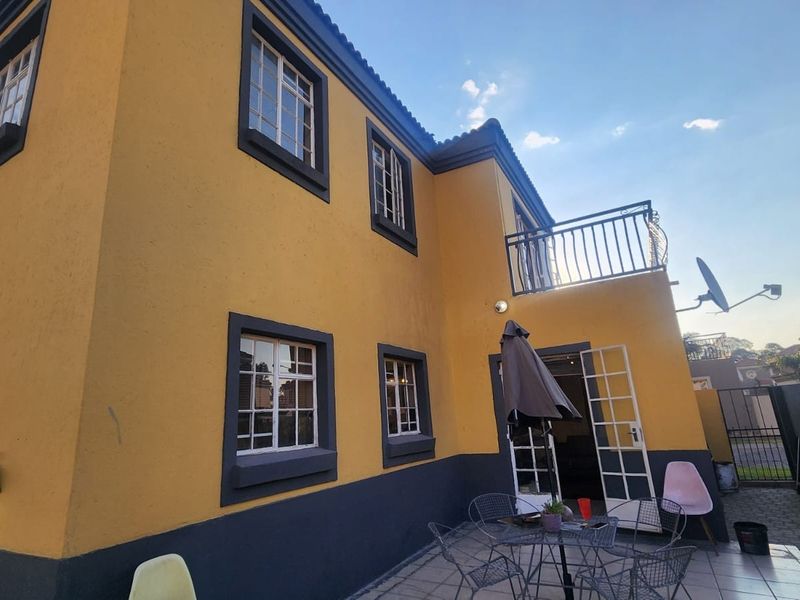 Charming 2-Bedroom Duplex to Let in Brakpan North - Photo 2