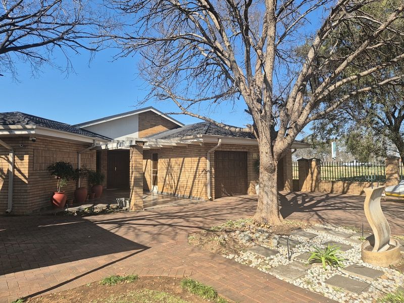 House For Sale in Heilige Akker, Potchefstroom, North West - Photo 1
