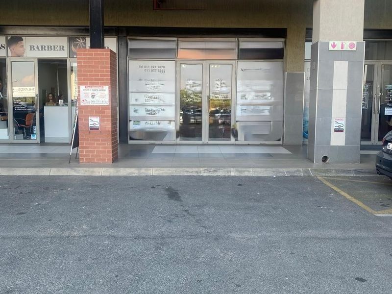 Commercial Property To Rent in North Riding, Randburg - Photo 2
