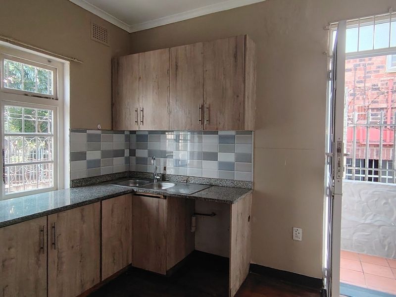 Townhouse For Sale in Musgrave, Durban, KwaZulu Natal - Photo 6