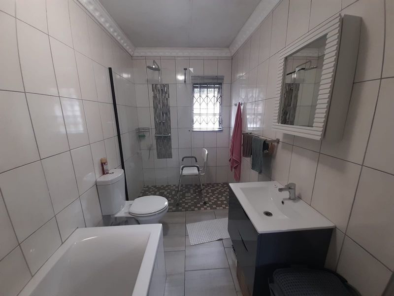 House For Sale in West Acres Nelspruit - Photo 9