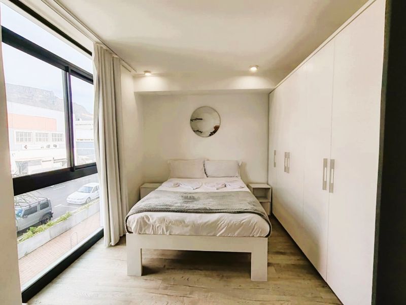 Furnished Apartment For Sale in Woodstock, Cape Town - Photo 6