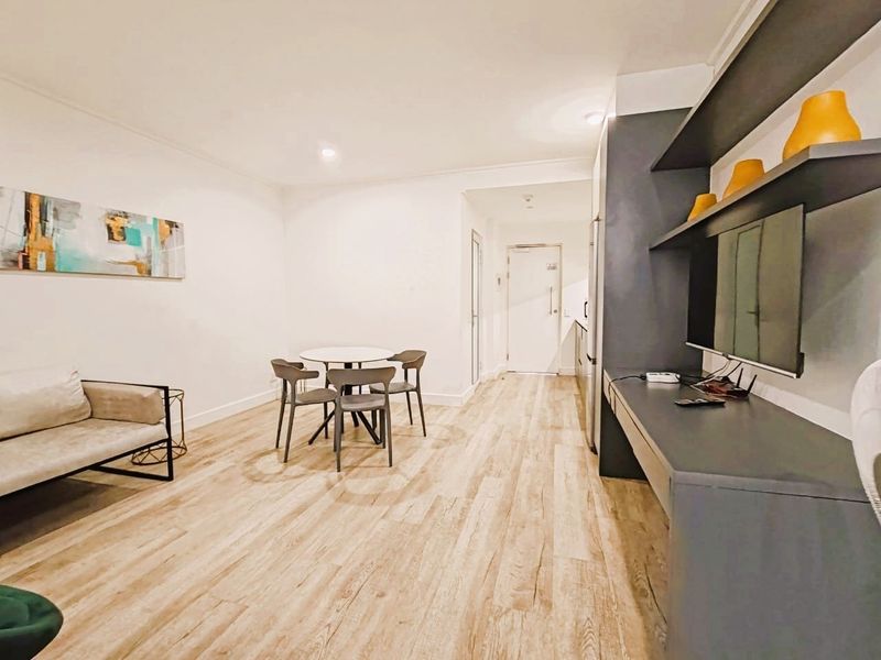 Furnished Apartment For Sale in Woodstock, Cape Town - Photo 4