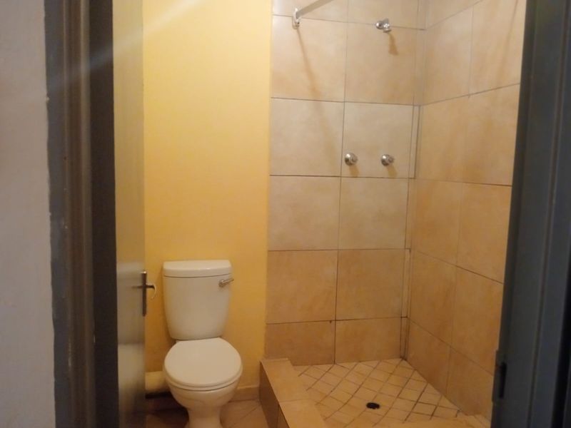 Studio Apartment For Sale in Jabulani, Soweto - Photo 5