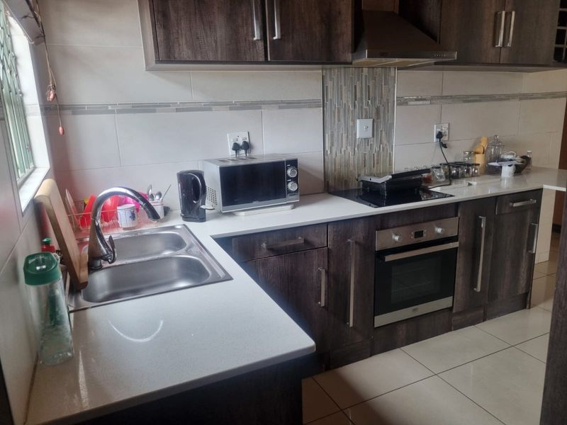 Apartment For Sale in Naturena, Johannesburg 2667 Nicolls street ext19 - Photo 7