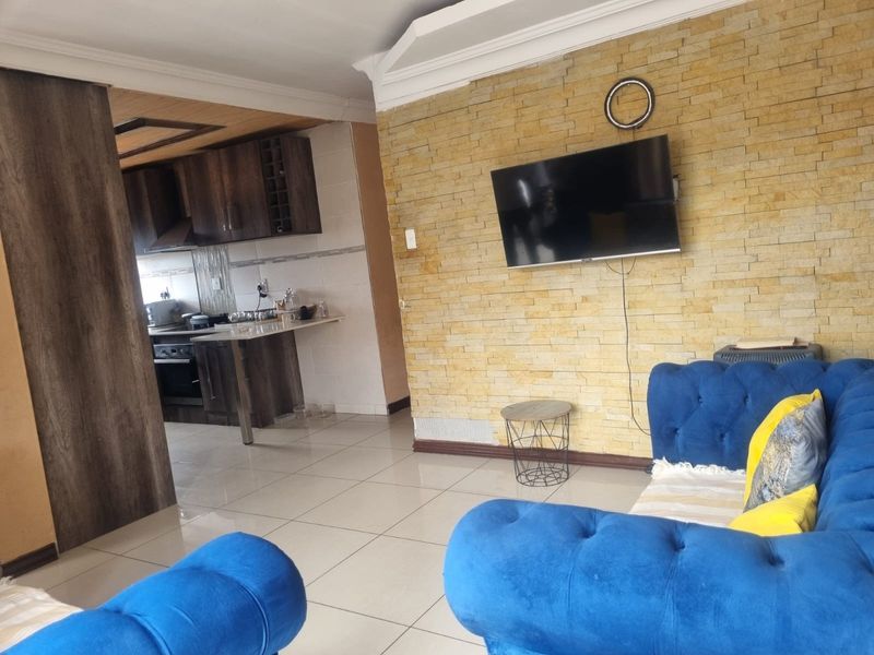 Apartment For Sale in Naturena, Johannesburg 2667 Nicolls street ext19 - Photo 3