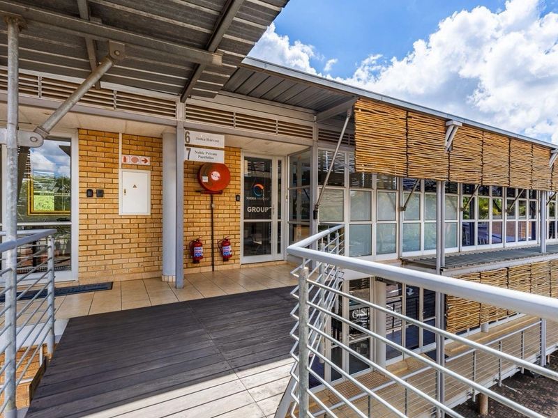Prime A- Grade Commersial Office Building  (Fully Tenanted) - Photo 10