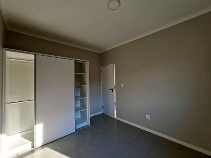 Stylish Apartment To Rent in Waterfall, Hillcrest, KwaZulu Natal - Photo 6