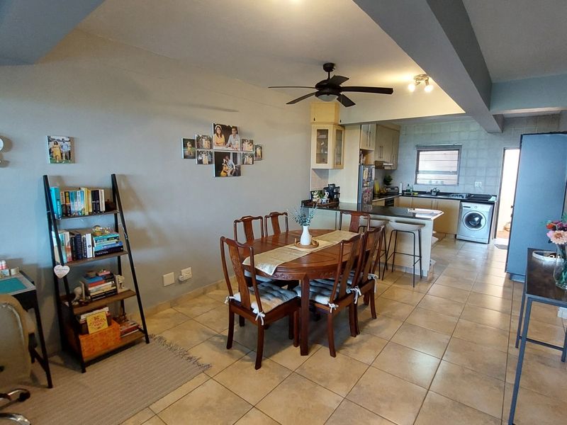 Ocean view apartment for sale, Ramsgate, KZN - Photo 7