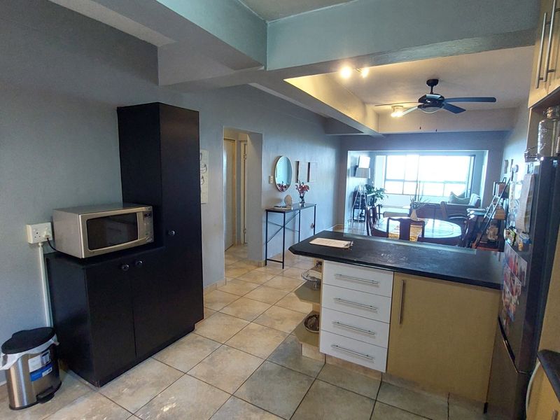 Ocean view apartment for sale, Ramsgate, KZN - Photo 5