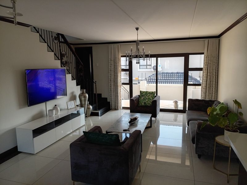 3-Bedroom Family Home To Rent in Mont Tremblant Estate, Sandton. - Photo 6