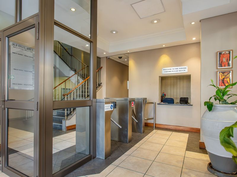 Commercial Office for Sale - 27 m2 | Second Floor | The Towers, Paarl - Photo 3