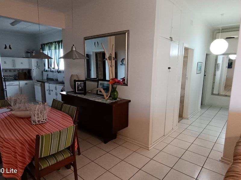 Apartment with coastal charm, St Michaels On Sea, KZN - Photo 5