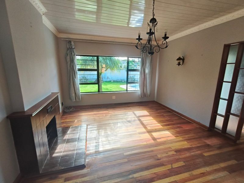 Spacious 3 Bedroom house with attached batchelor patch - Photo 3