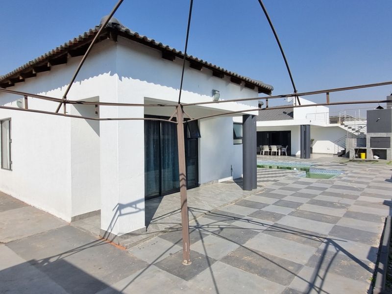 House For Sale in Brits Central, Brits, North West - Photo 6