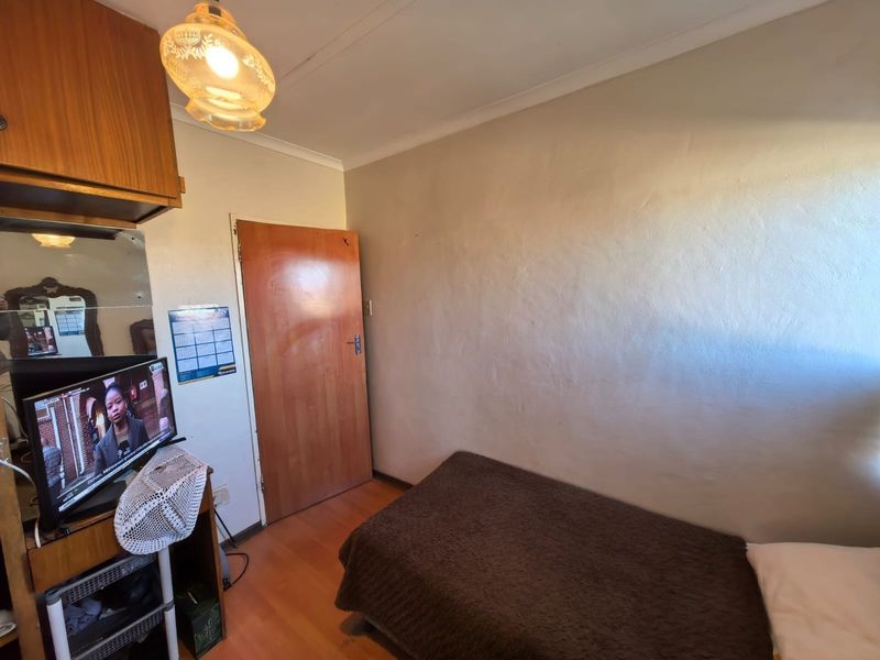 Your Perfect Start! Modern, Easy-Care Living Awaits in Barkly West - Photo 10