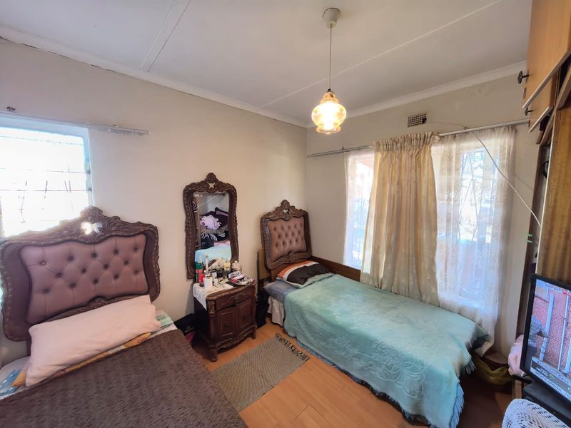 Your Perfect Start! Modern, Easy-Care Living Awaits in Barkly West - Photo 9