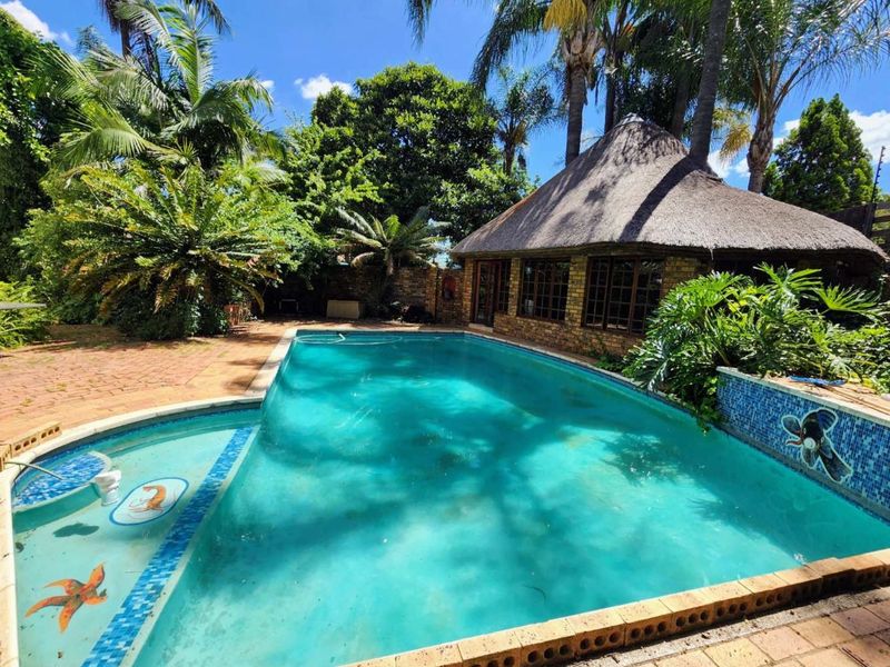 Exceptional Investment Opportunity Close To Embassies(Fully Furnished Guesthouse) - Photo 2