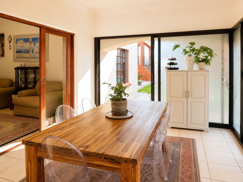 Spacious Ground Floor Apartment Offering an Exceptional Equestrian Estate Lifestyle - Photo 5
