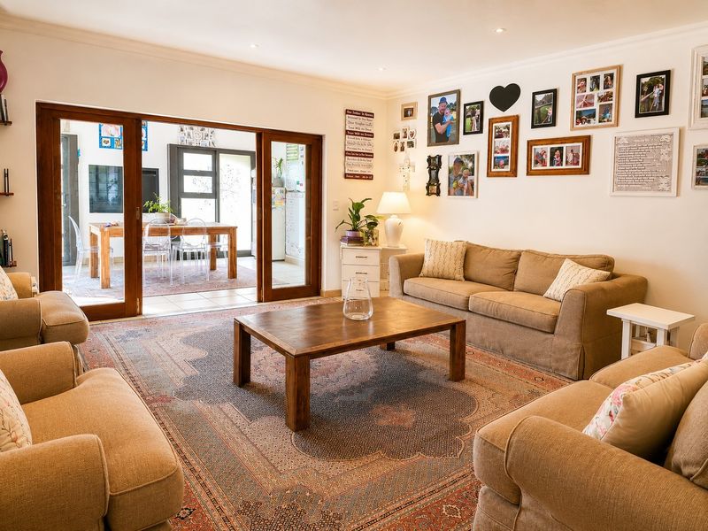 Spacious Ground Floor Apartment Offering an Exceptional Equestrian Estate Lifestyle - Photo 7